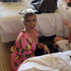 Meet your Posher, Ari